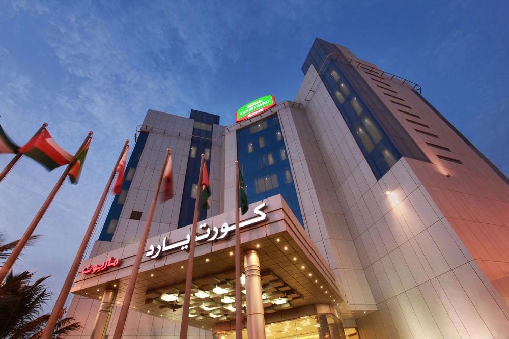 Отель Courtyard By Marriott Jazan Экстерьер фото