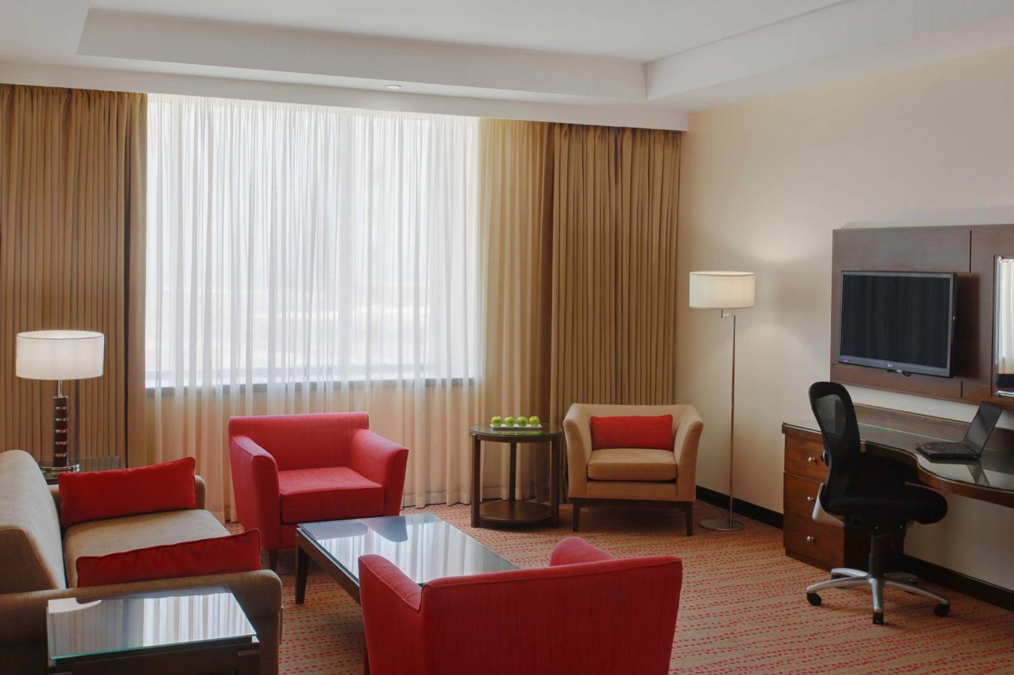 Отель Courtyard By Marriott Jazan Экстерьер фото