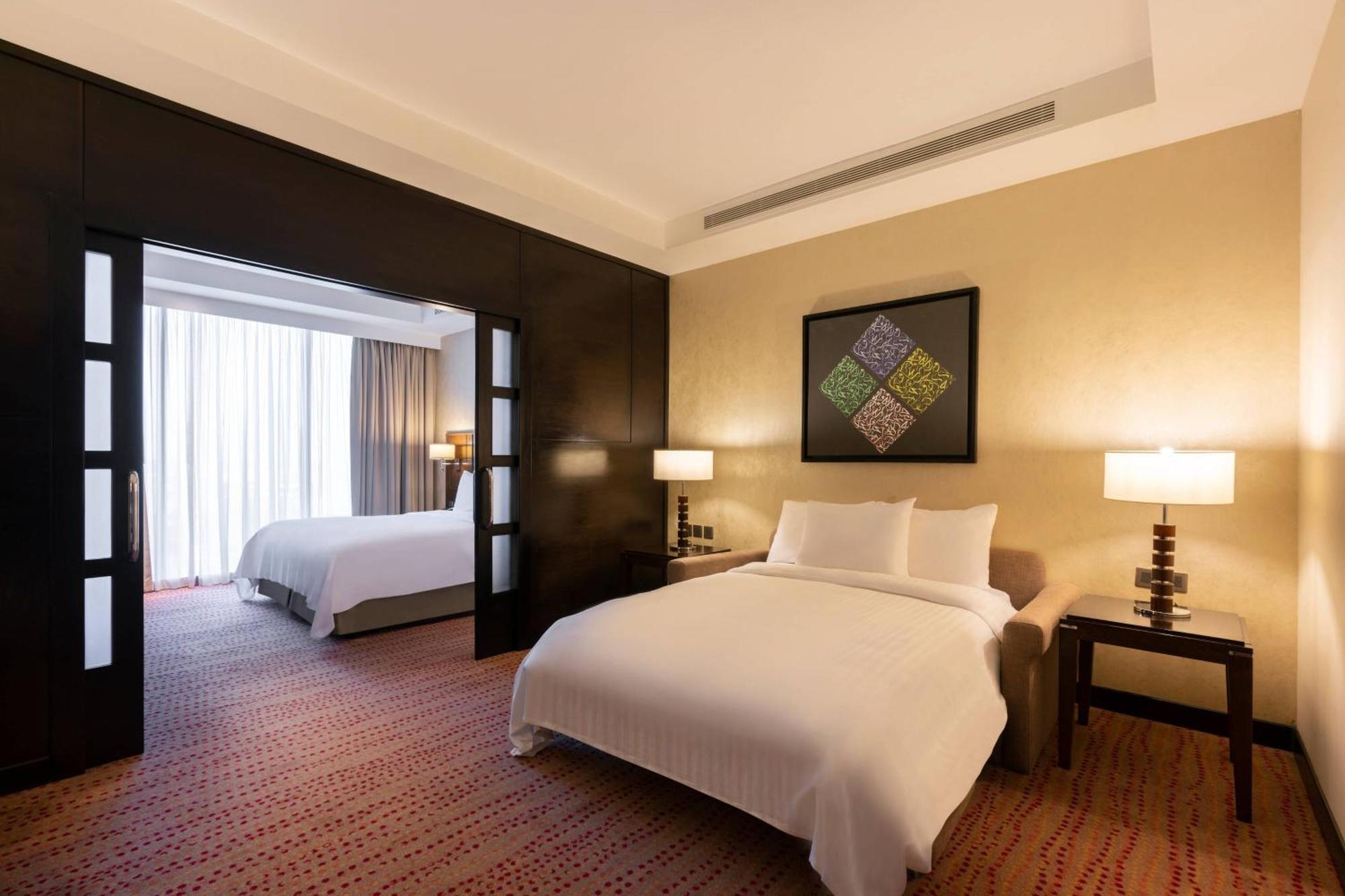 Отель Courtyard By Marriott Jazan Экстерьер фото