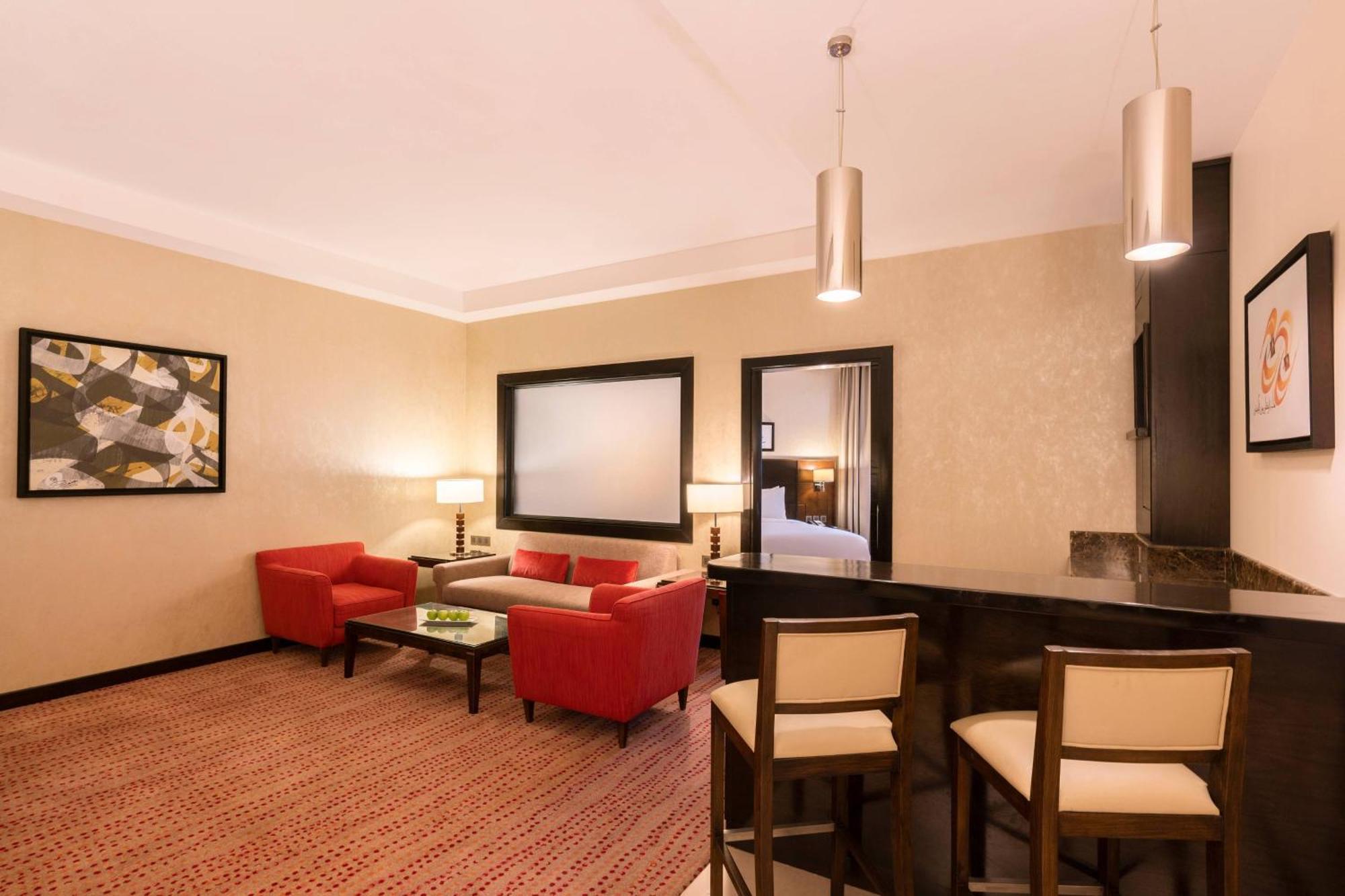 Отель Courtyard By Marriott Jazan Экстерьер фото