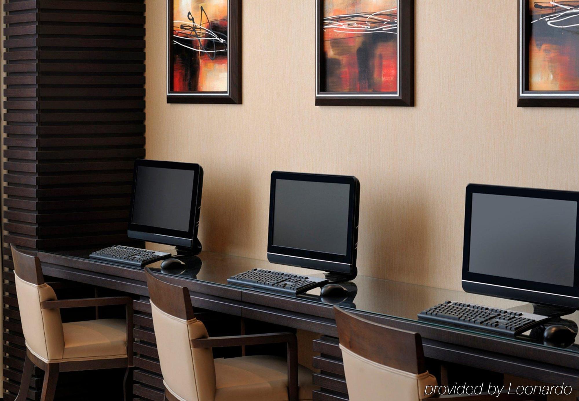 Отель Courtyard By Marriott Jazan Экстерьер фото