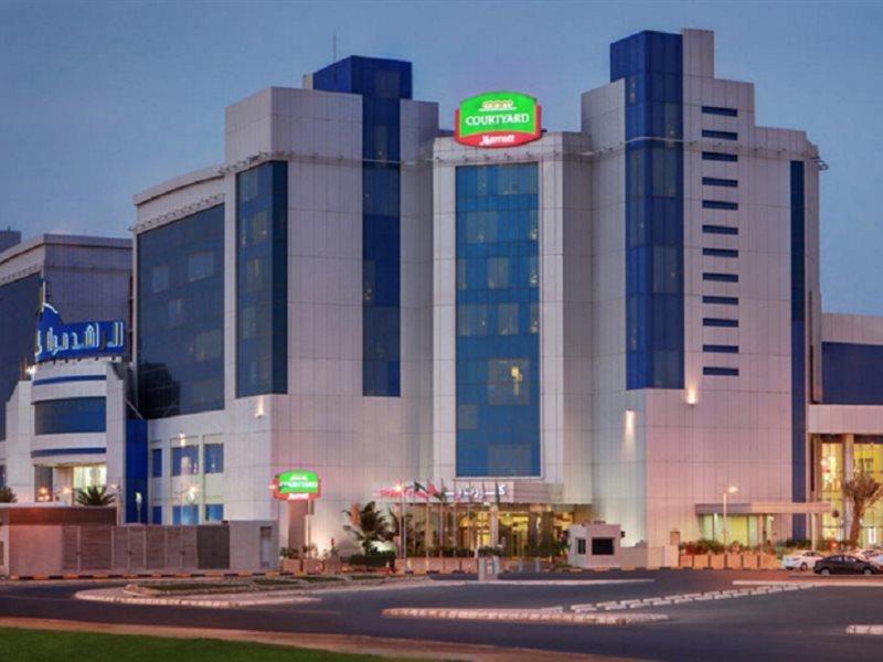 Отель Courtyard By Marriott Jazan Экстерьер фото